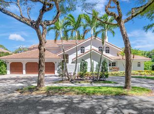930 Parkside Cir N, Boca Raton, FL 33486