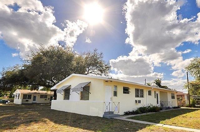 2nd image of 9581 NW 4th Ave