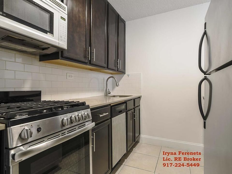 1st image of 546 Main St APT 432