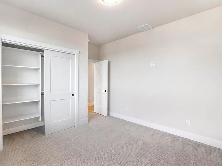 541 Canyon Falls Dr — Photo 40