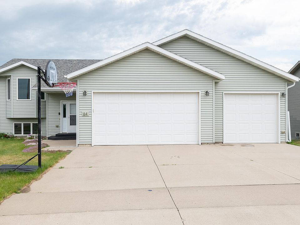 1st image of 84 Haywood Dr