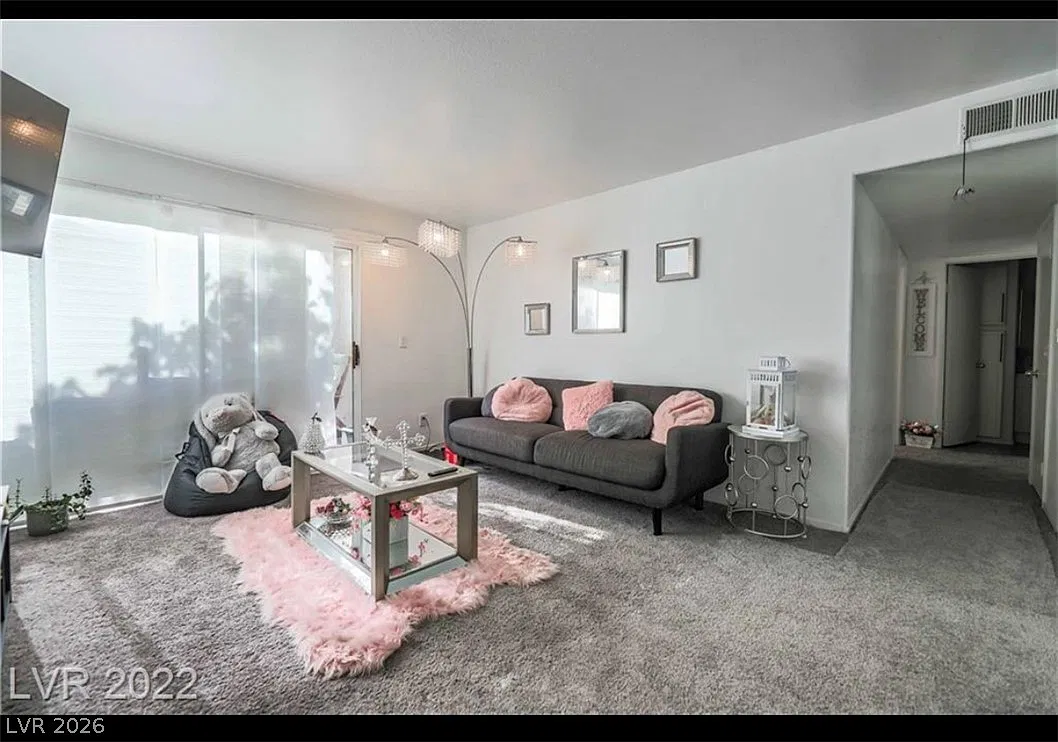 2 bed, 2.0 bath, 1020 sqft, $1,475 — Photo 2