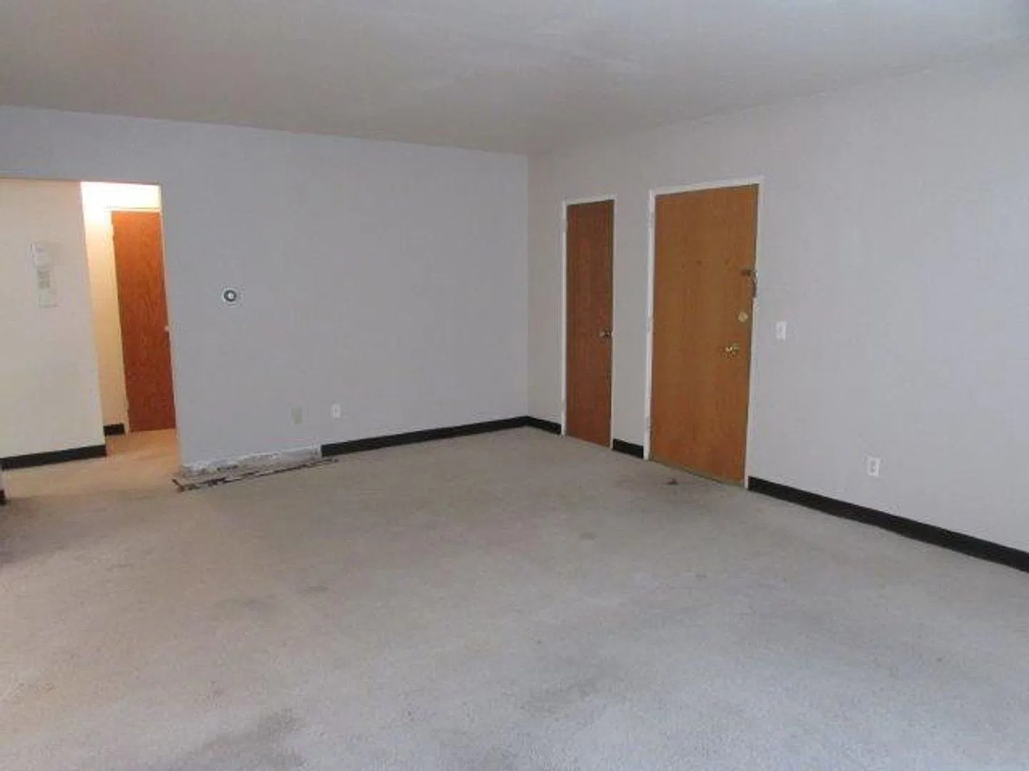 640 East Johnson Street — Photo 3