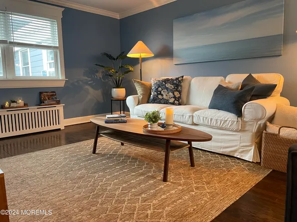 302 Deal Lake Dr Unit 21, Asbury Park, NJ 07712