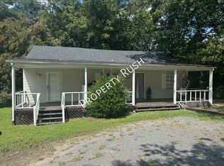 91 Circle Dr #A, Rossville, GA 30741
