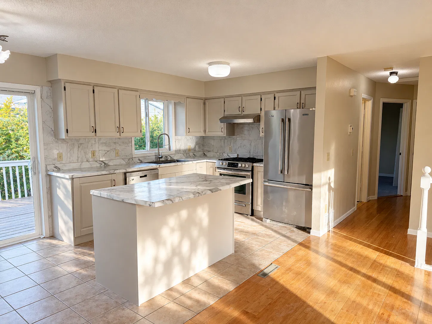 4 bed, 2118 sqft, $2,900 — Photo 2