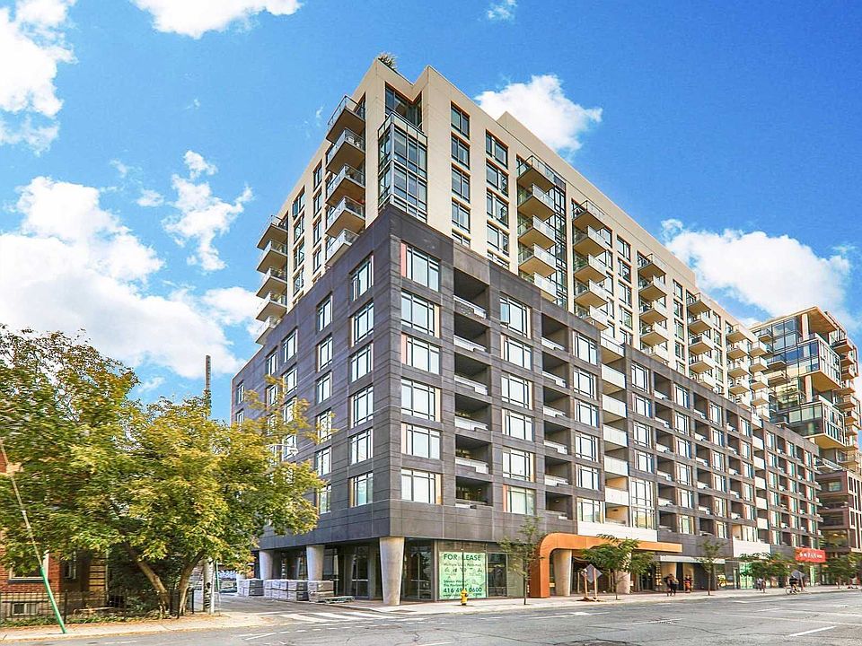 1st image of 525 Adelaide St W #1221