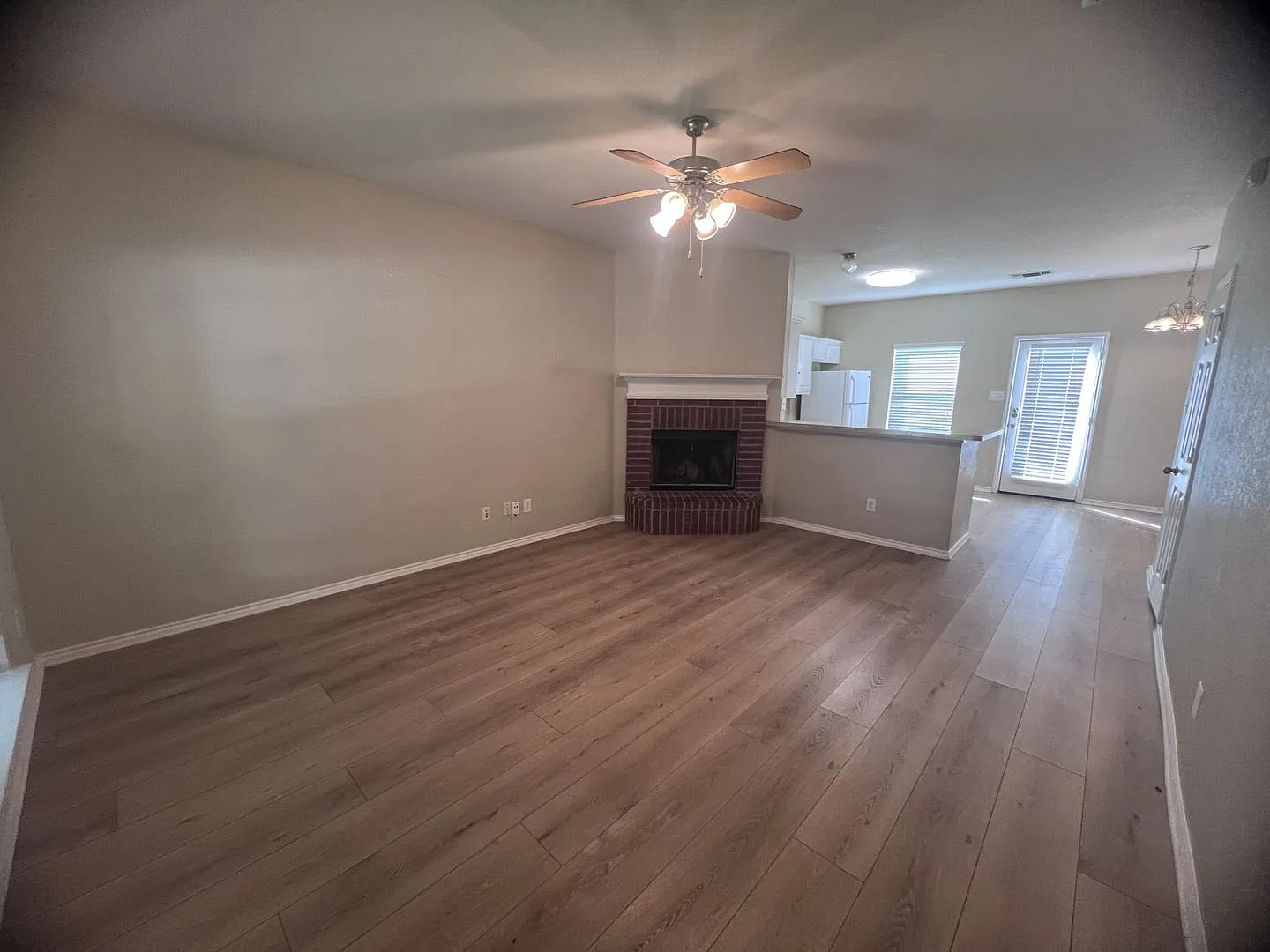 Spacious Home With Oversized Backyard & Lawn Service Included! — Photo 3