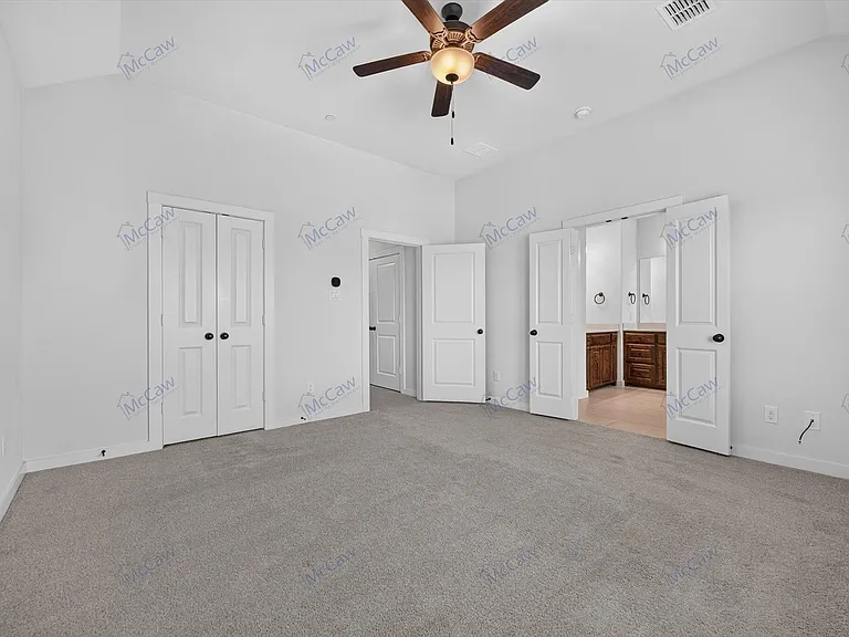 8728 Ice House Dr — Photo 16