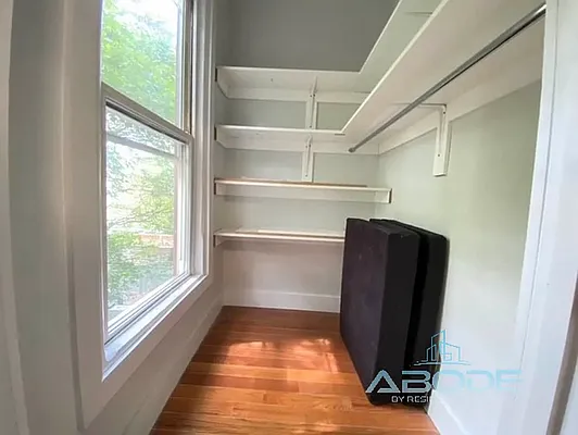 Rented by ABODE NYC LLC | media 22