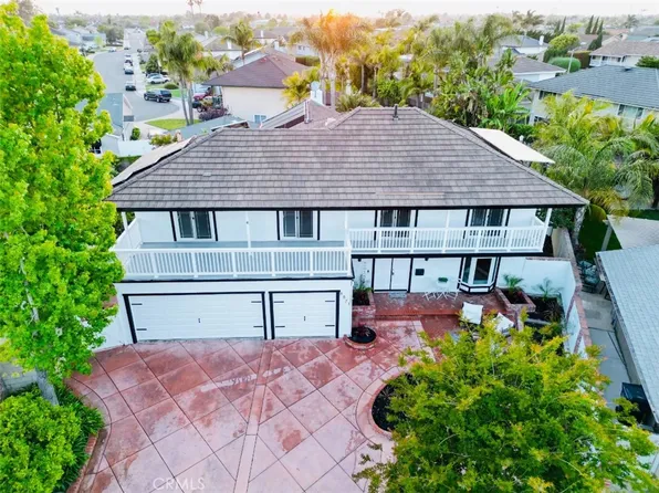 6871 Rio Vista Dr, Huntington Beach, CA 92647