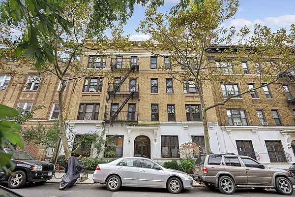 Sold by Compass | media 8