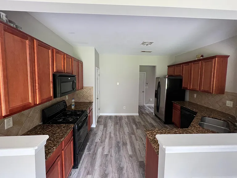 5795 Crestwick Way — Photo 6