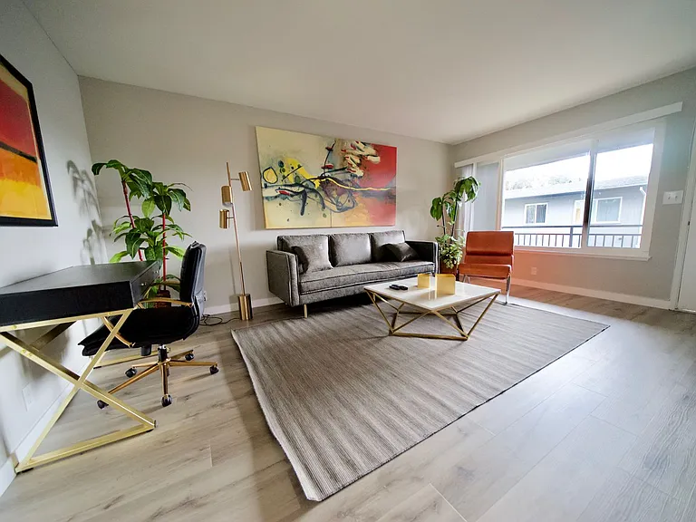 Woodside North — Photo 7