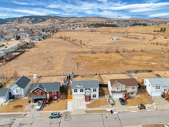 2nd image of 4633 Three Rivers Dr