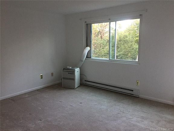 2nd image of 38 Hill St