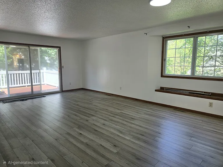 5759 Donegal Dr — Photo 8