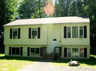 2738 Bonnyview Ln, Tobyhanna, PA