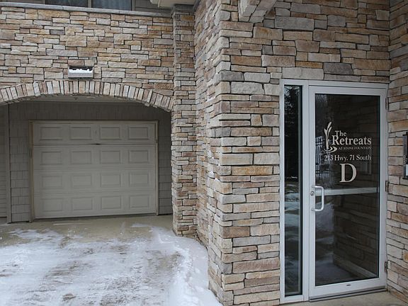 2nd image of 213 S Okoboji Grove Rd Unit D103