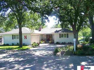 615 Waterloo Dr, Waterloo, NE 68069