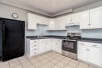 2 bed, 931 sqft, $2,200 — Photo 2
