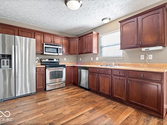 2nd image of 5865 Belvista Dr