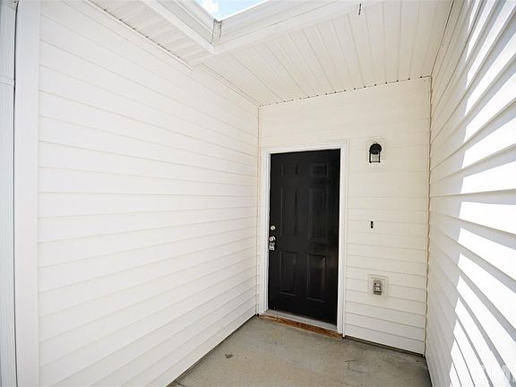 3rd image of 4201 Holston Dr