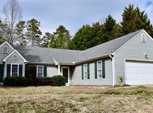 504 Willow Branch Ln, Seneca, SC 29672