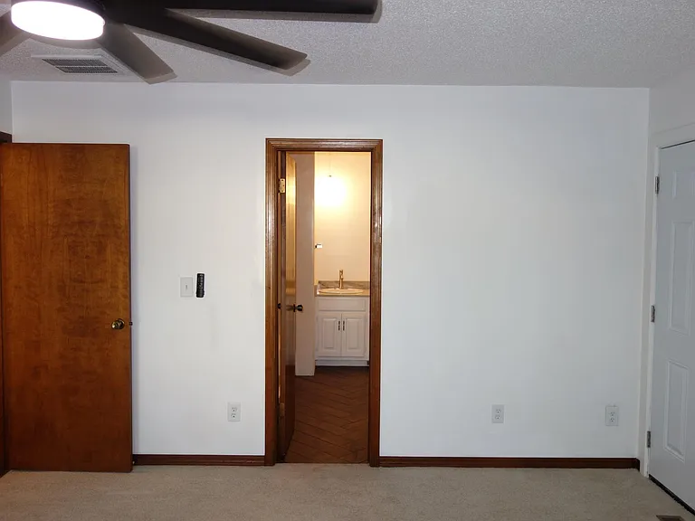 7116 S Indianapolis Ave — Photo 27