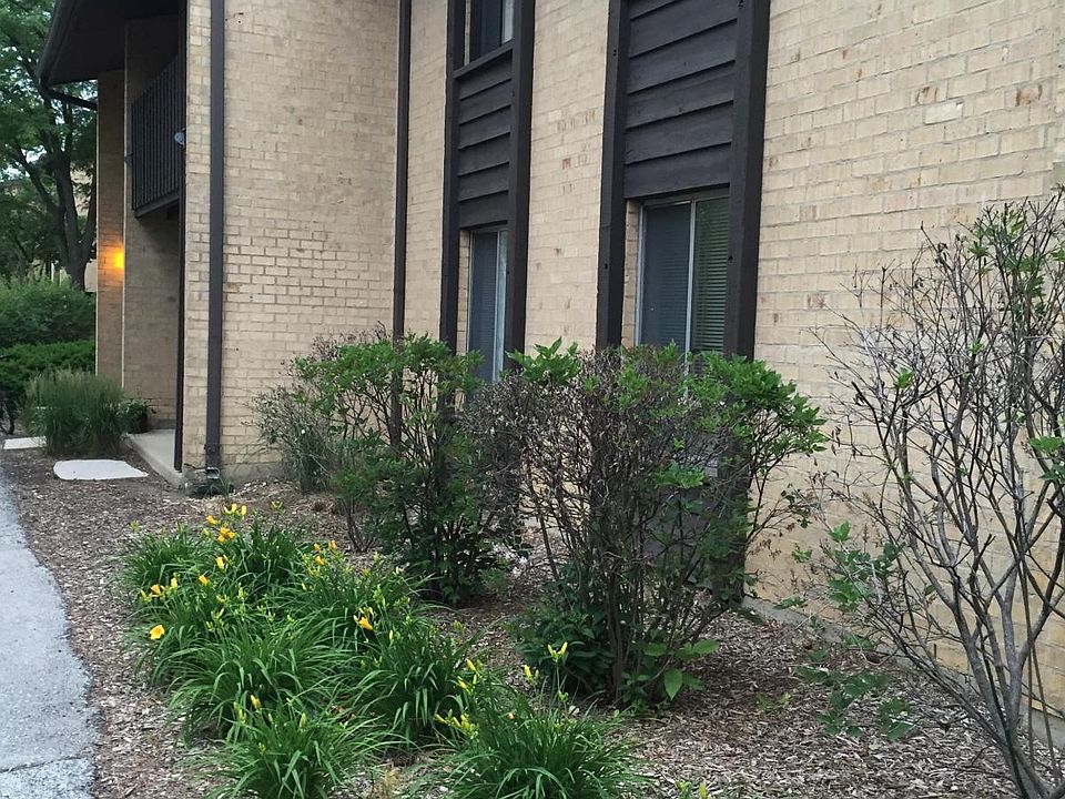 1st image of 6170 Knoll Lane Ct APT 102