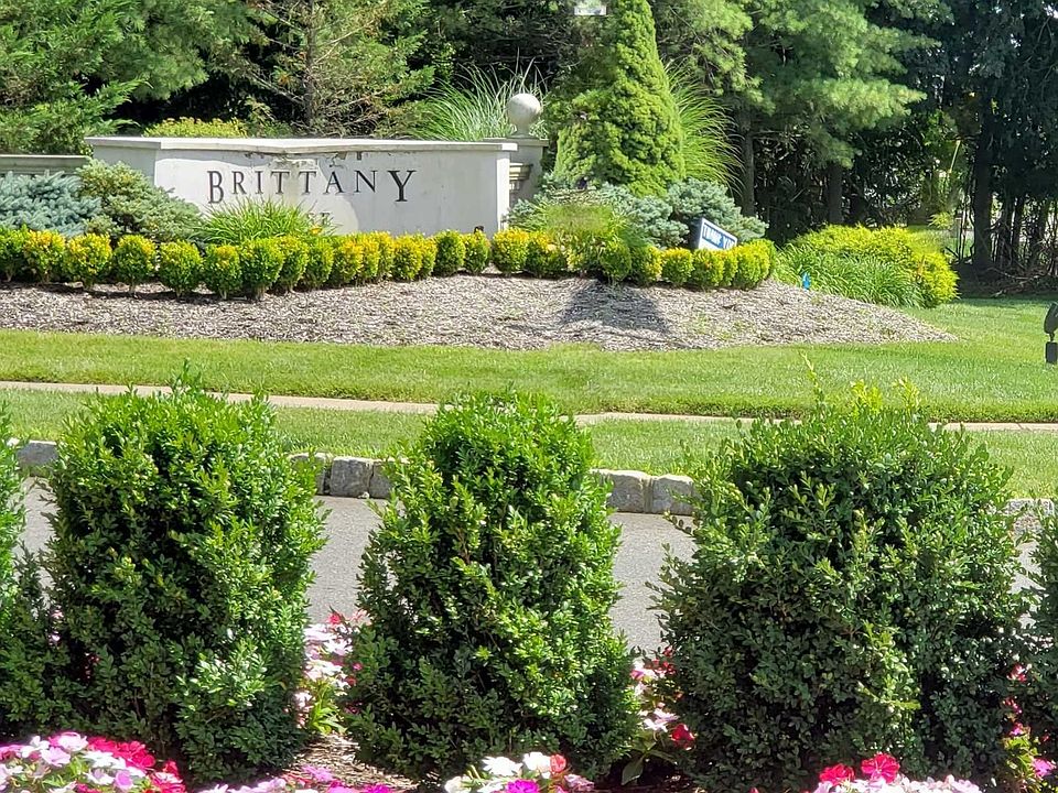 1st image of 711 Brittany Dr