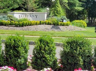 711 Brittany Dr, Wayne, NJ 07470