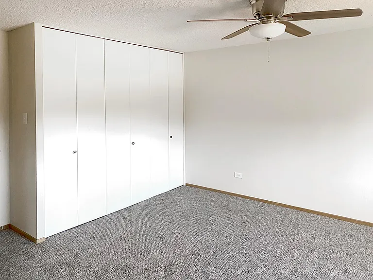610 S Clinton St #4C — Photo 9