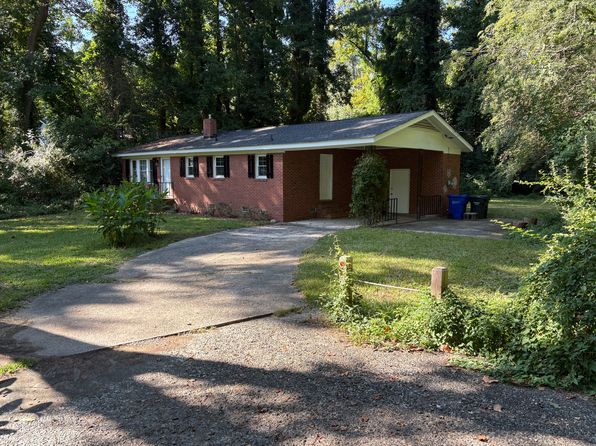 Campus area rental source photo 4