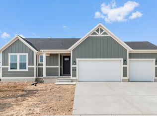 3036 W 2600 N, Clinton, UT 84015