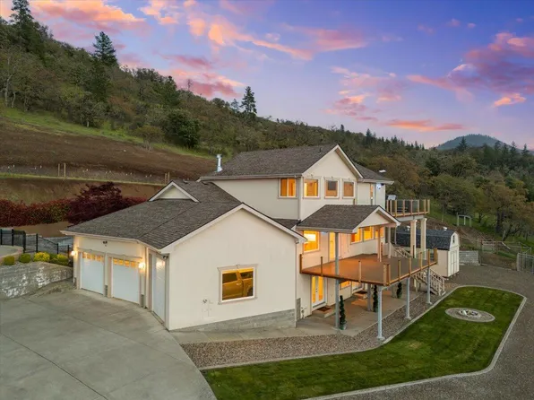 4002 Dry Creek Rd, Medford, OR 97504