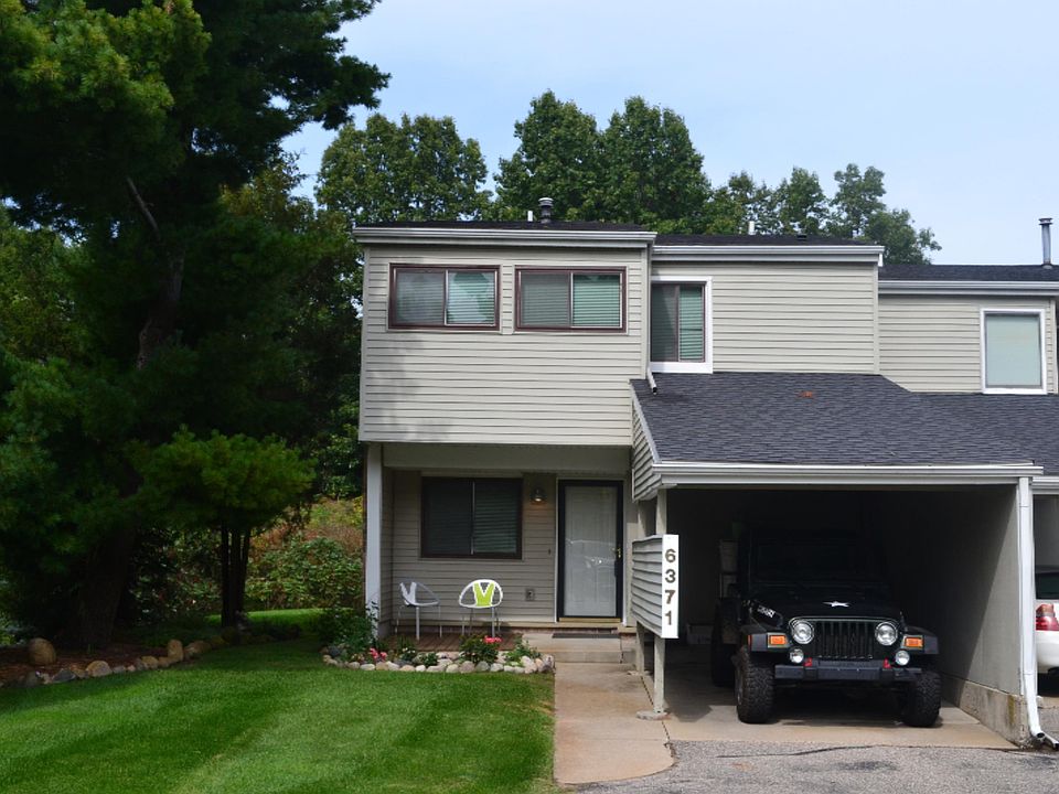 1st image of 6371 Wainscot Dr SE #95