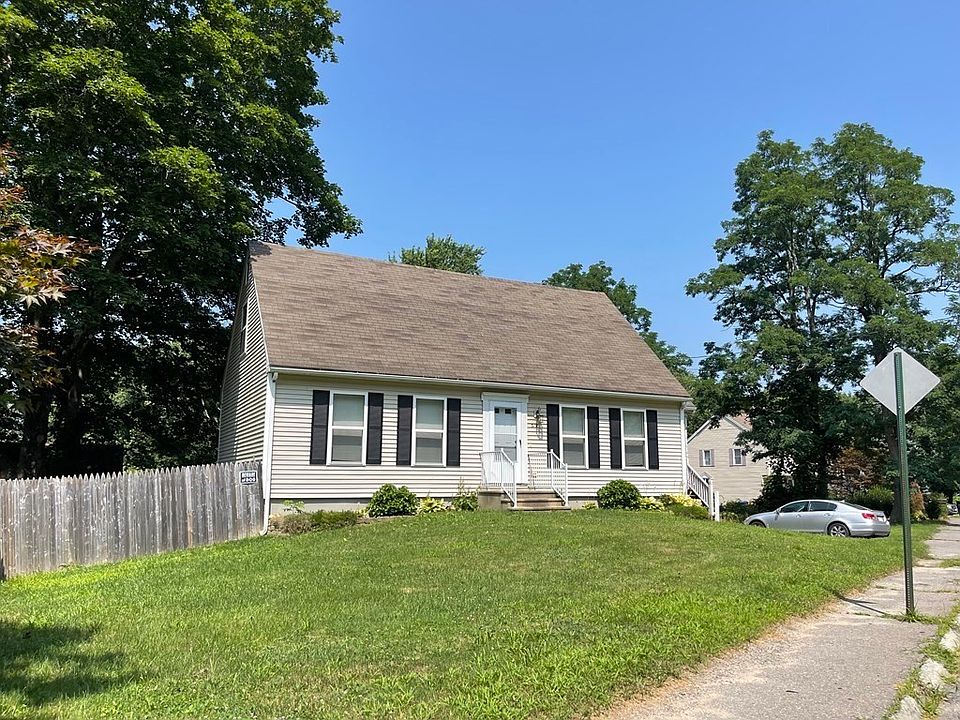 319 Berkley St, Taunton, MA 02780 Zillow