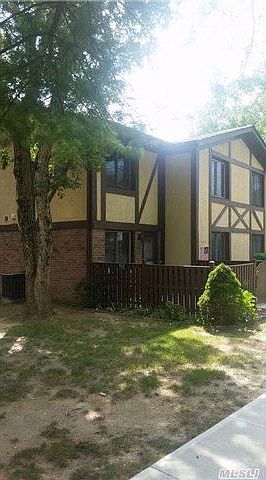 2nd image of 93 Glen Hollow Dr