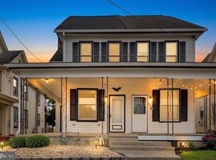 228 E Cherry St, Palmyra, PA 17078
