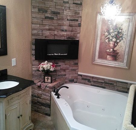 3rd image of 1413 Eastridge Dr