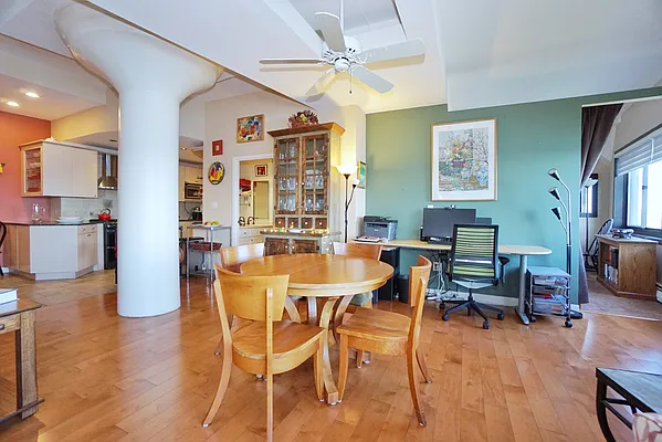 Sold by R New York | media 31