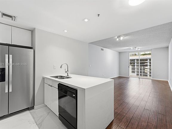 3rd image of 185 SE 14th Ter APT 1010