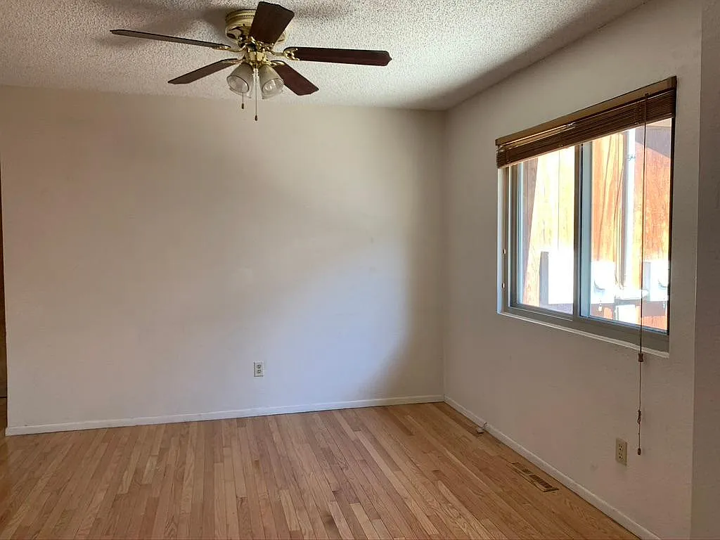 2 bed, 1200 sqft, $1,500 — Photo 4