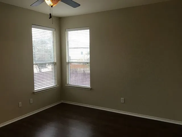 736 Fountain Gate — Photo 6