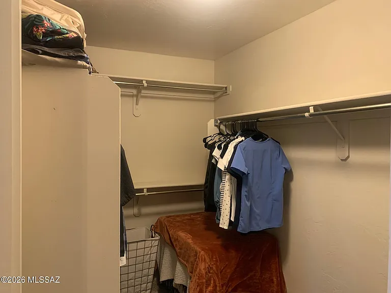 2514 E Petroglyph Ln — Photo 16