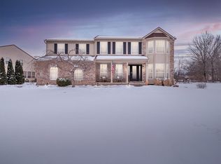 15848 Brookside Dr, Belleville, MI 48111