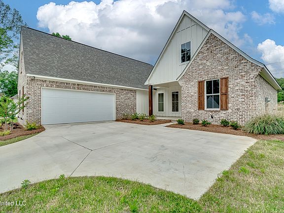 4th image of 122 Grayson Way