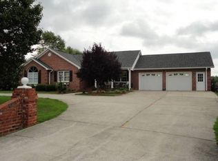 4031 Camp Betty Hastings Rd, Walkertown, NC 27051