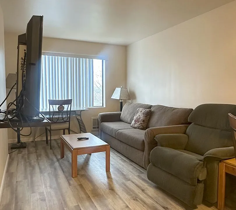First Hill Apartments
